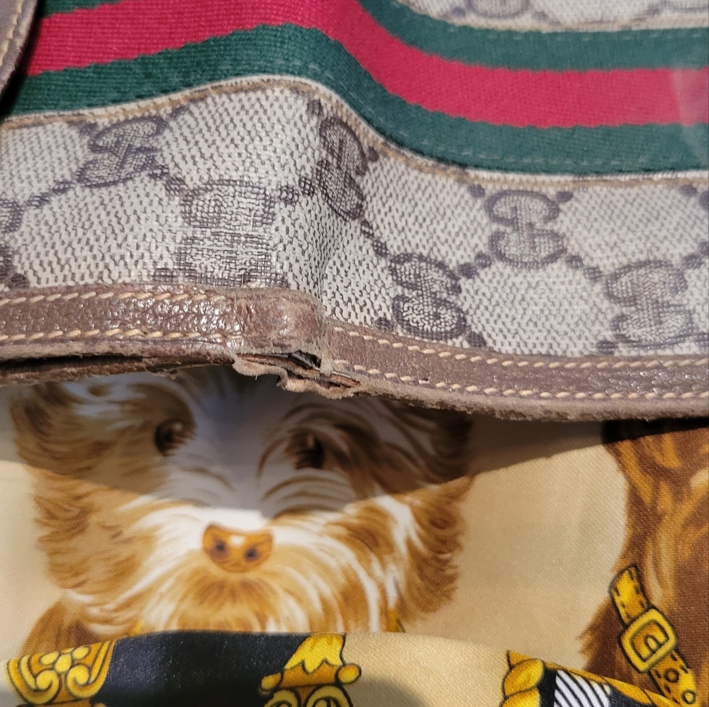 Gucci Tan "GG" Supreme Coated Canvas And Leather Bi-Fold Wallet - Picture 11 of 13